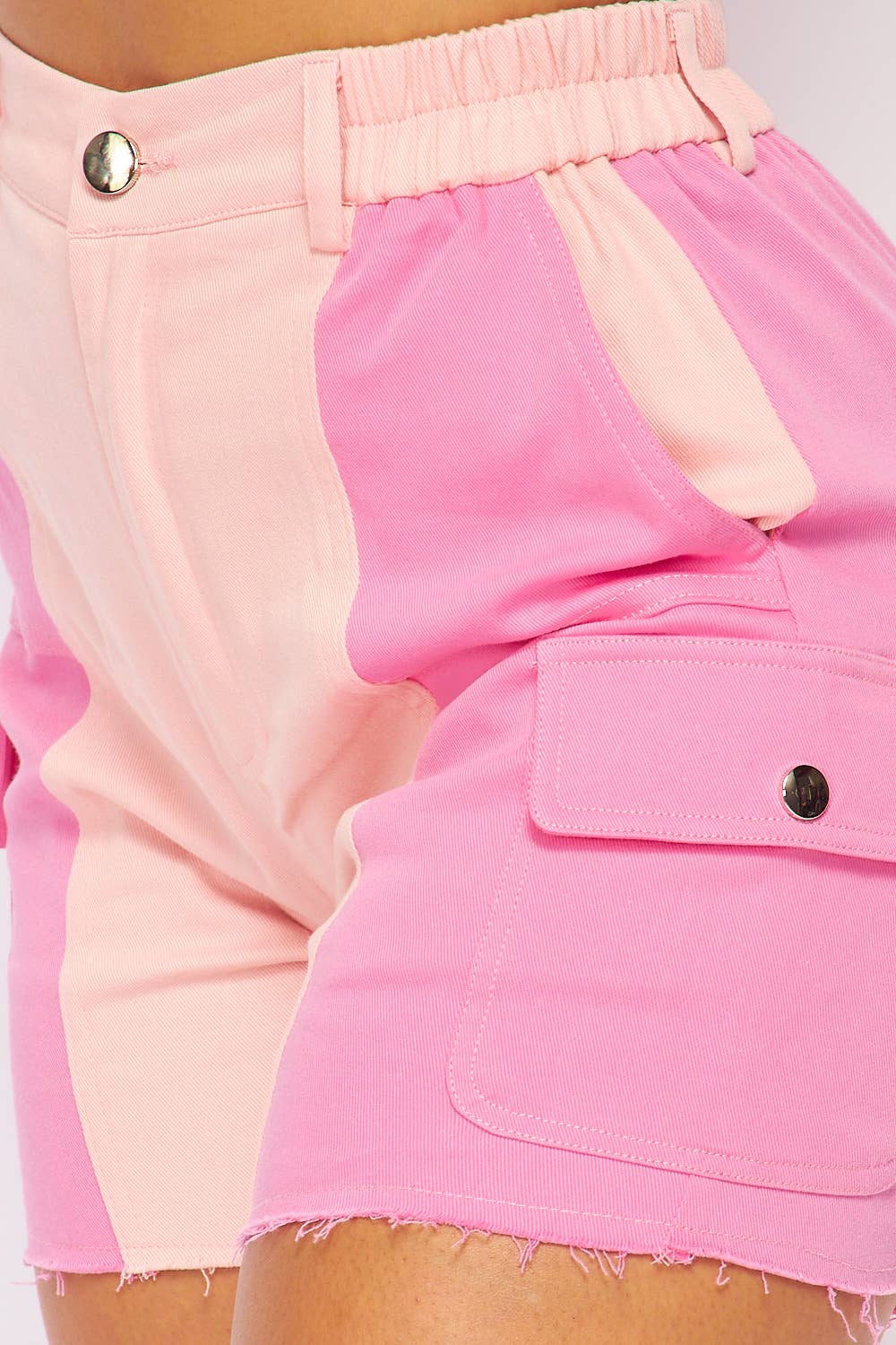 RED VELVET - Wholesale Shorts - Women's - SHOW THE OUTFIT4