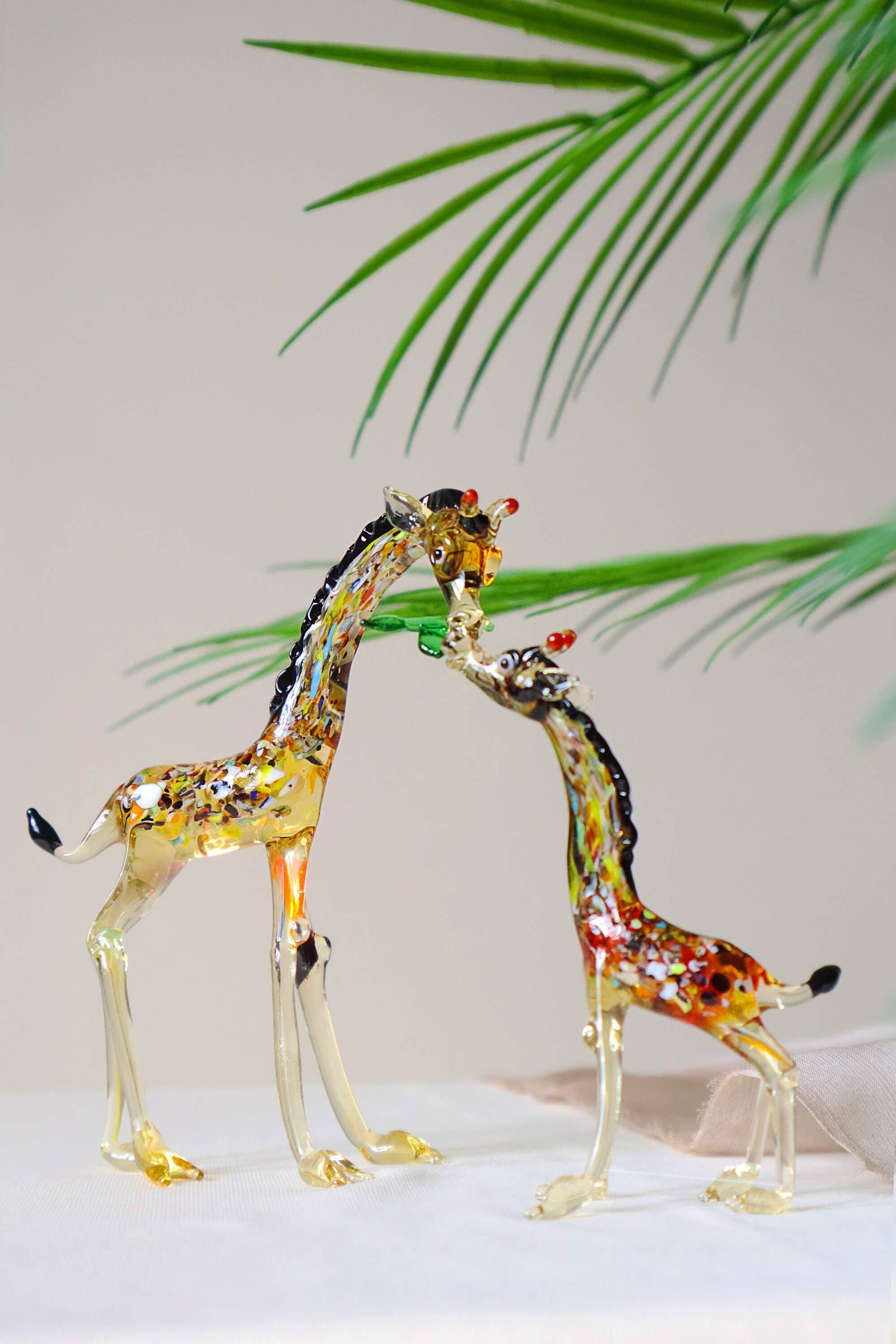 Adamodart - Vente Figurine décorative - Girafe en verre d'art avec sculpture pour bébé, ensemble de girafes miniatures2