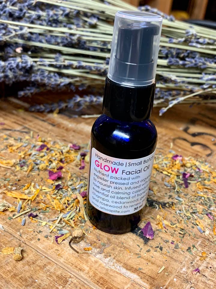 Glow Facial Oil, high oleic organic infused oil blend 30ml for wholesale by Art Soap Life