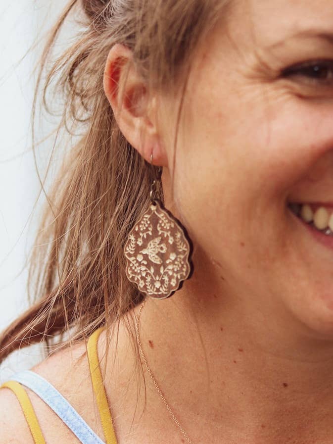 Flügel einer Taube für den Großhandel von Butterflies and Banjos