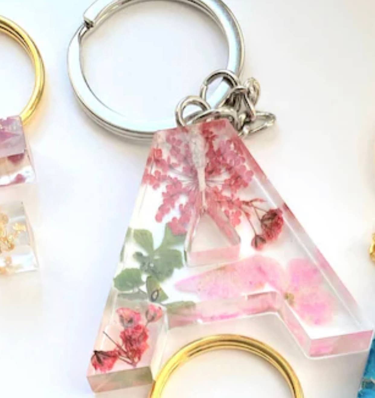 Gifts By Nathalie Lane - Wholesale Keychain - Women's - Letter Keychain with flowers2
