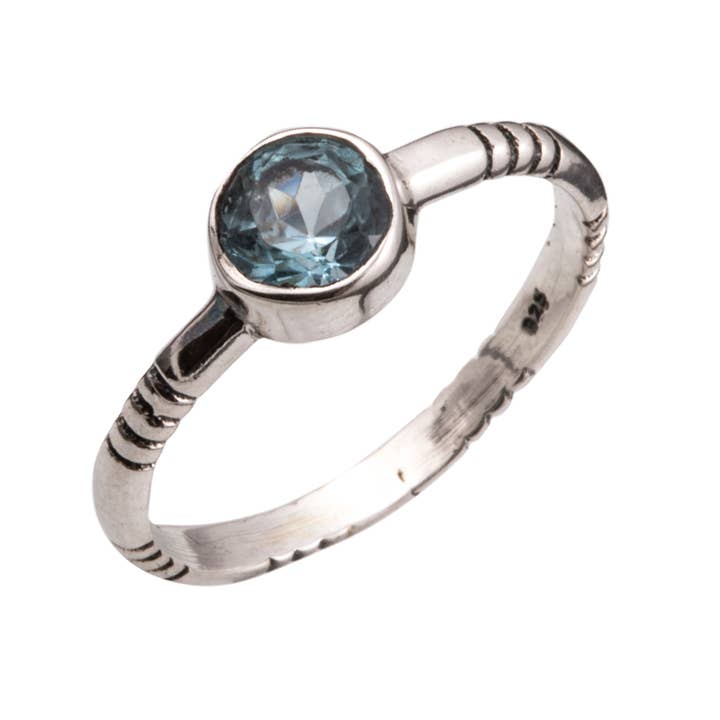 Anel esterlina de topázio azul solstício por atacado de Saraswati Imports