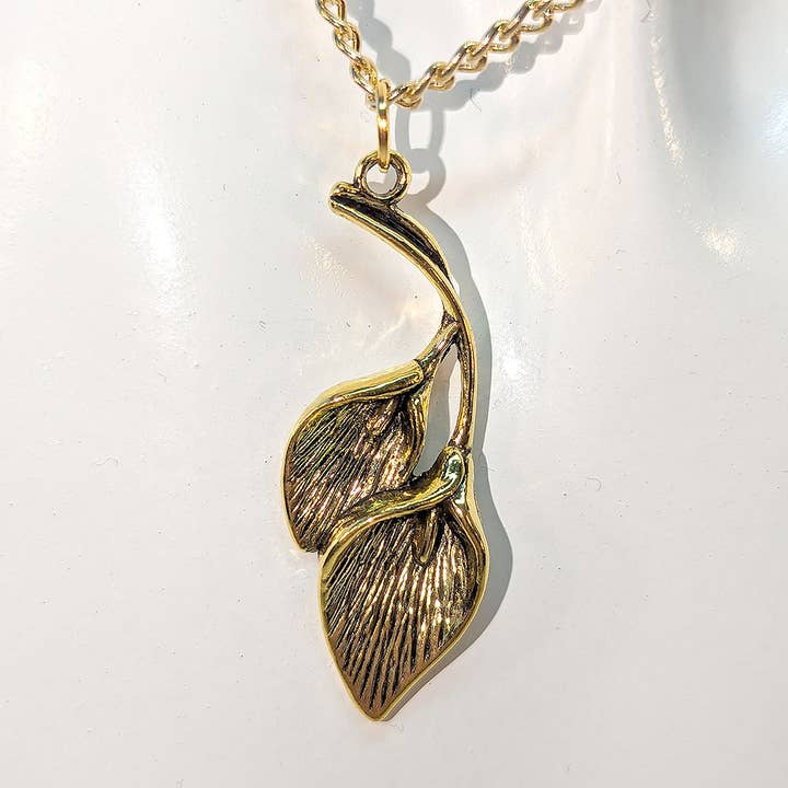 Stylish Jewelry Supply - Wholesale Pendant/Charm Necklace - Gold Double Calla Lily Drop Flowers Necklace6