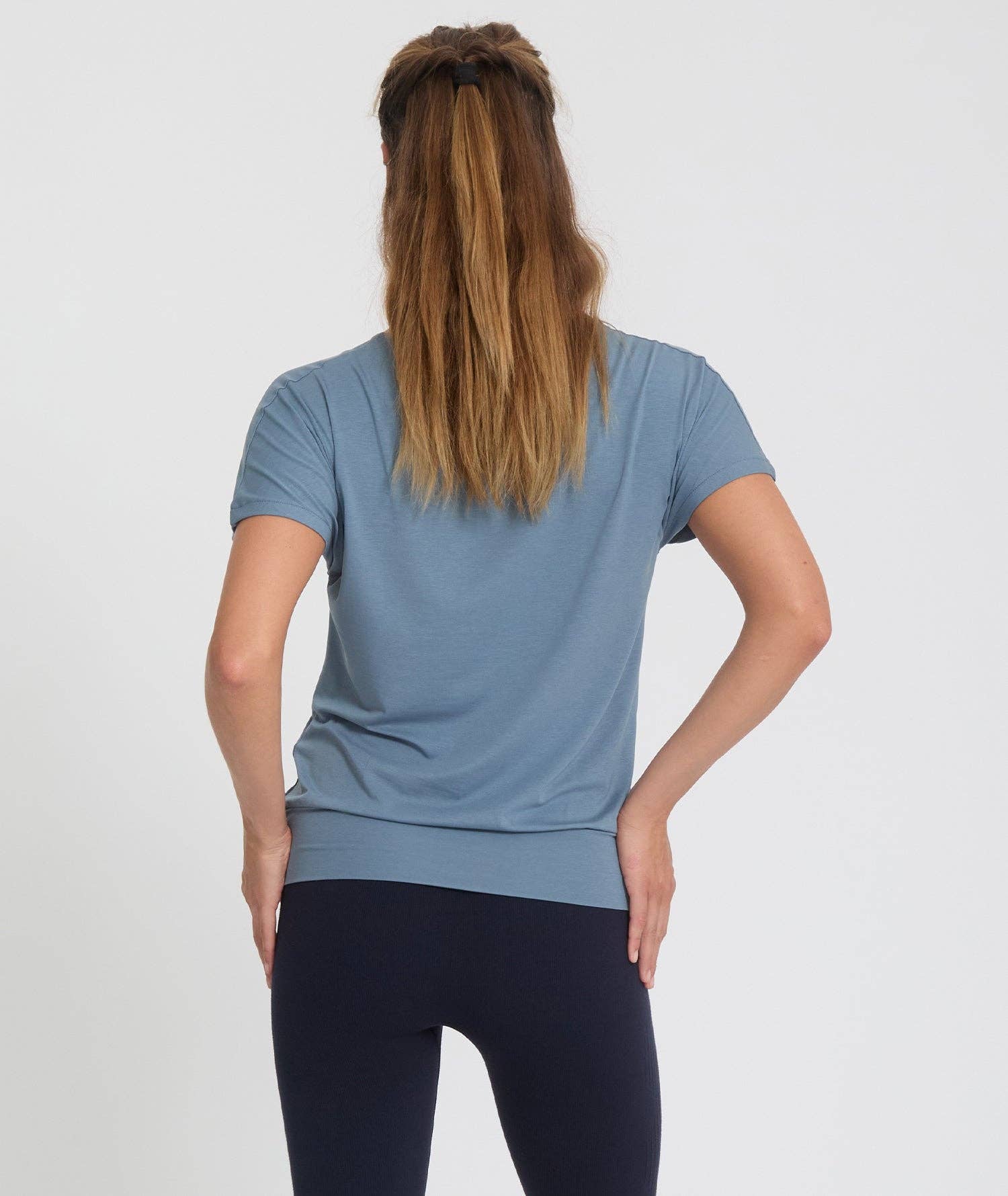 Yoga Searcher - Vendita all'ingrosso Maglietta - Donna - MEDE - T-shirt in lyocell per donna13