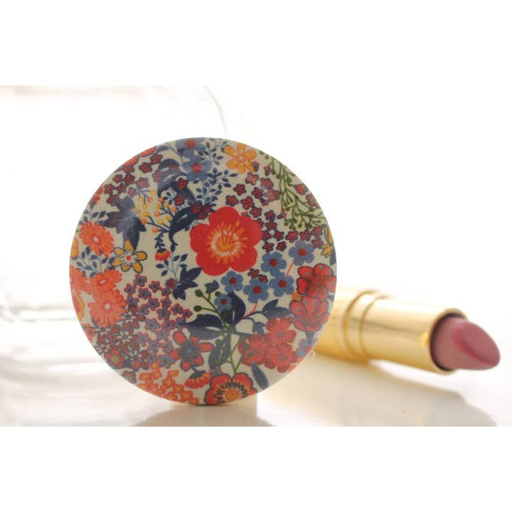 Bella fickspegel blommande äng för wholesale av Sabrina Trefle