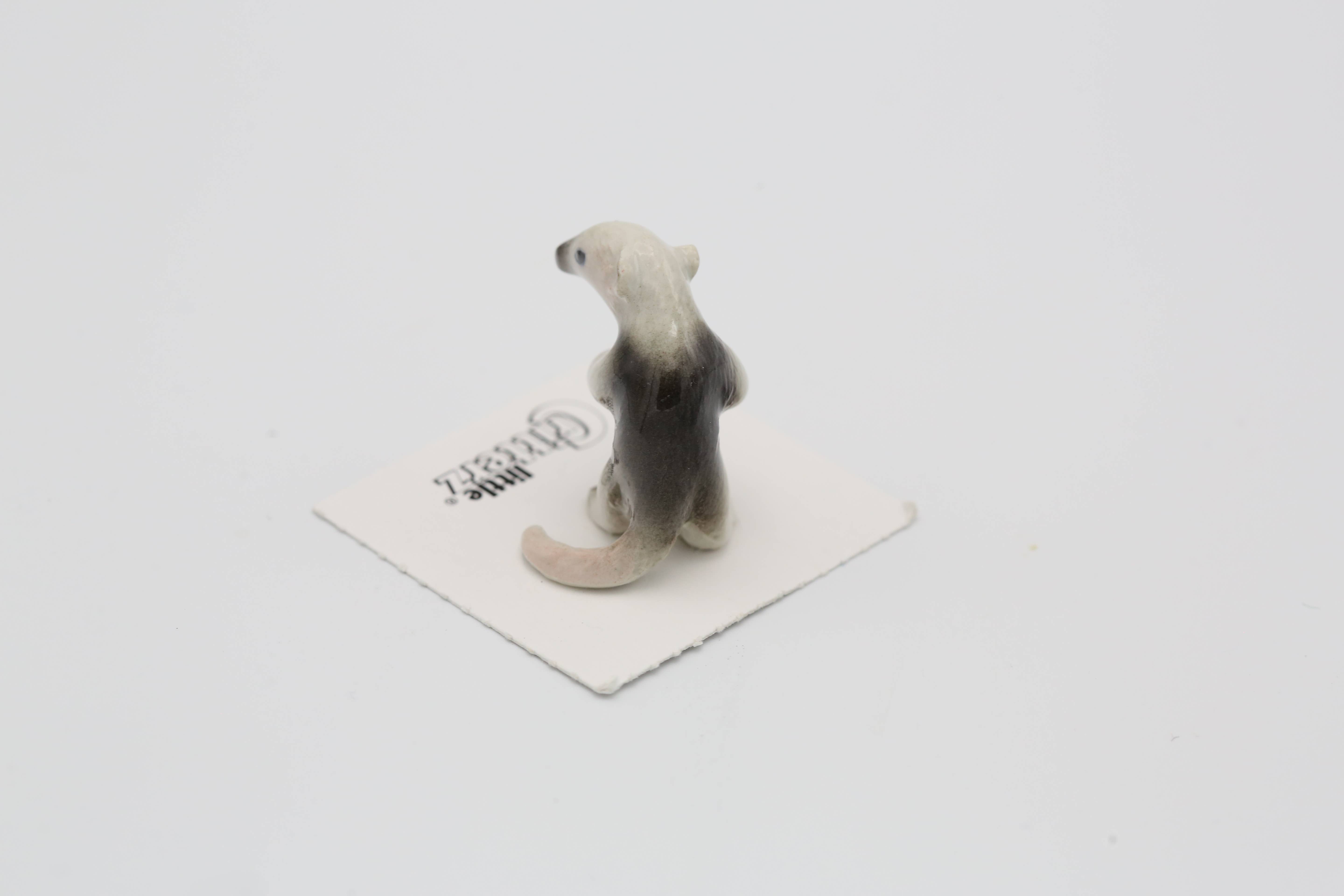 Little Critterz - Wholesale Decorative Figurine - Claws Lesser Anteater Porcelain Miniature1