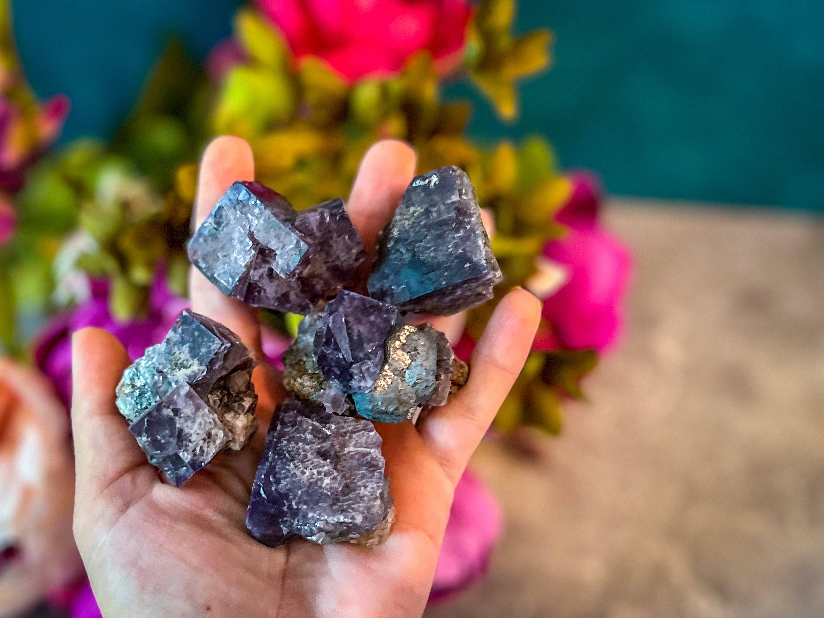 Mandala Gems – wholesale Andlig sten/kristall – Sällsynta lila regnflouritkluster, Lady Annanella-gruvan, STÄNGD gruva!, dagsljusfluorescerande0