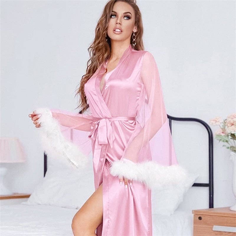 FurDecoration - Vente Peignoir – femme - Peignoir ceinturé à nouer sur le devant et bordé de plumes6