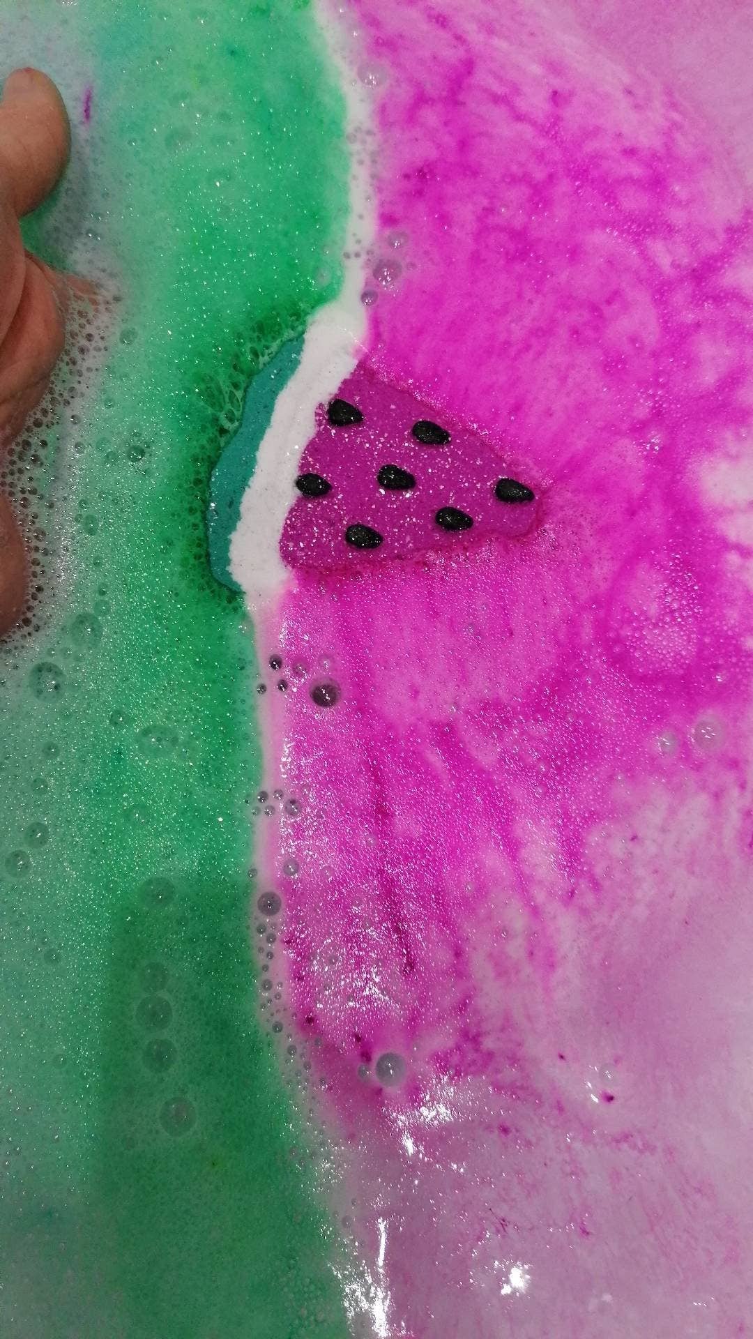 Unique creations soap company - Wholesale Bath bomb/fizz - PINK WATERMELON bath bomb1