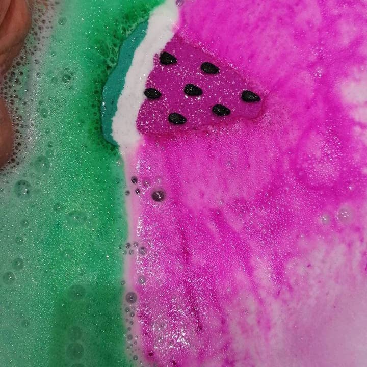 Unique creations soap company - Wholesale Bath bomb/fizz - PINK WATERMELON bath bomb1