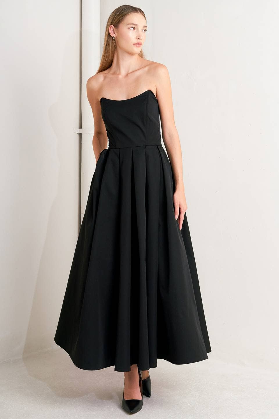 Zwart Een stevige geweven midi-jurk - FD1821 voor groothandel op Faire1