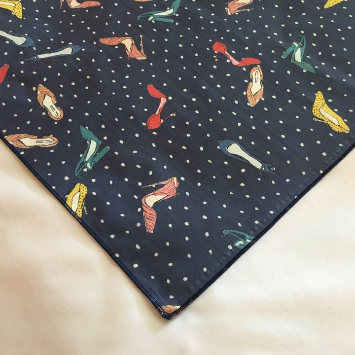 Das Danny-Hund-Bandana für den Großhandel von the king of hearts