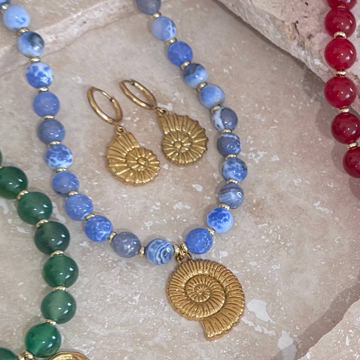 Free Dive Necklace - Earrings and other Purchase Wholesale shell jewellery. Free Returns & Net 60 Terms on Faire trending on Faire.