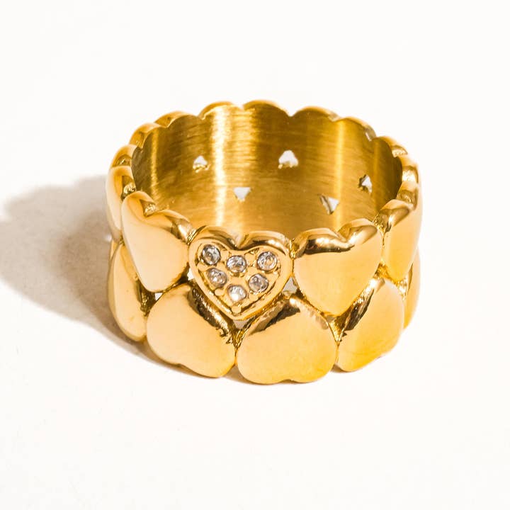 Wayn 18K Gold Non-Tarnish Petite Hearts Ring for wholesale on Faire