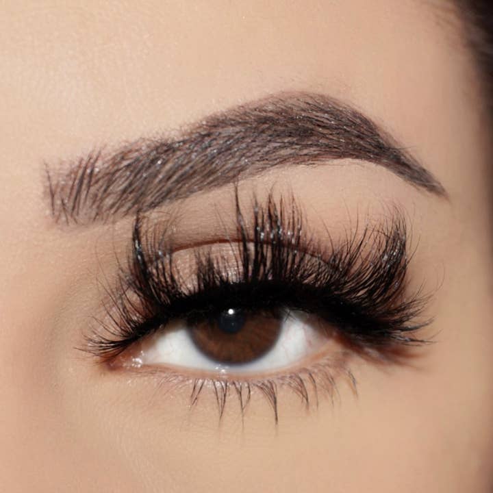 Ciglia LUNA per la vendita all'ingrosso da parte di MYLASHXO