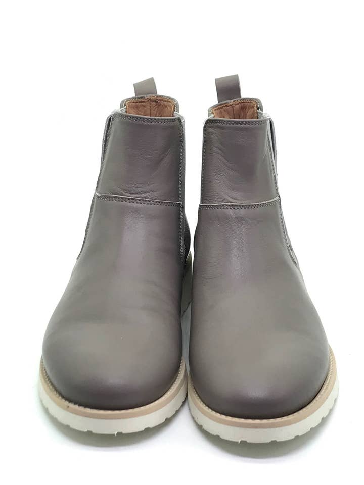 Caponi – wholesale Chelsea boots – Women's – Gray Venice Boot3