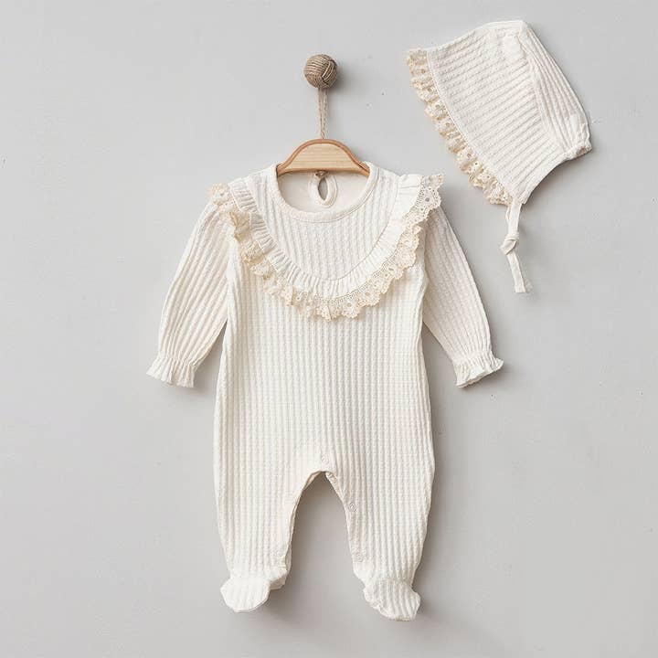 Omnis Pura – wholesale Clothing set – Baby – Elegant Special Collar Girl's Newborn Onesie & Bonnet Set2