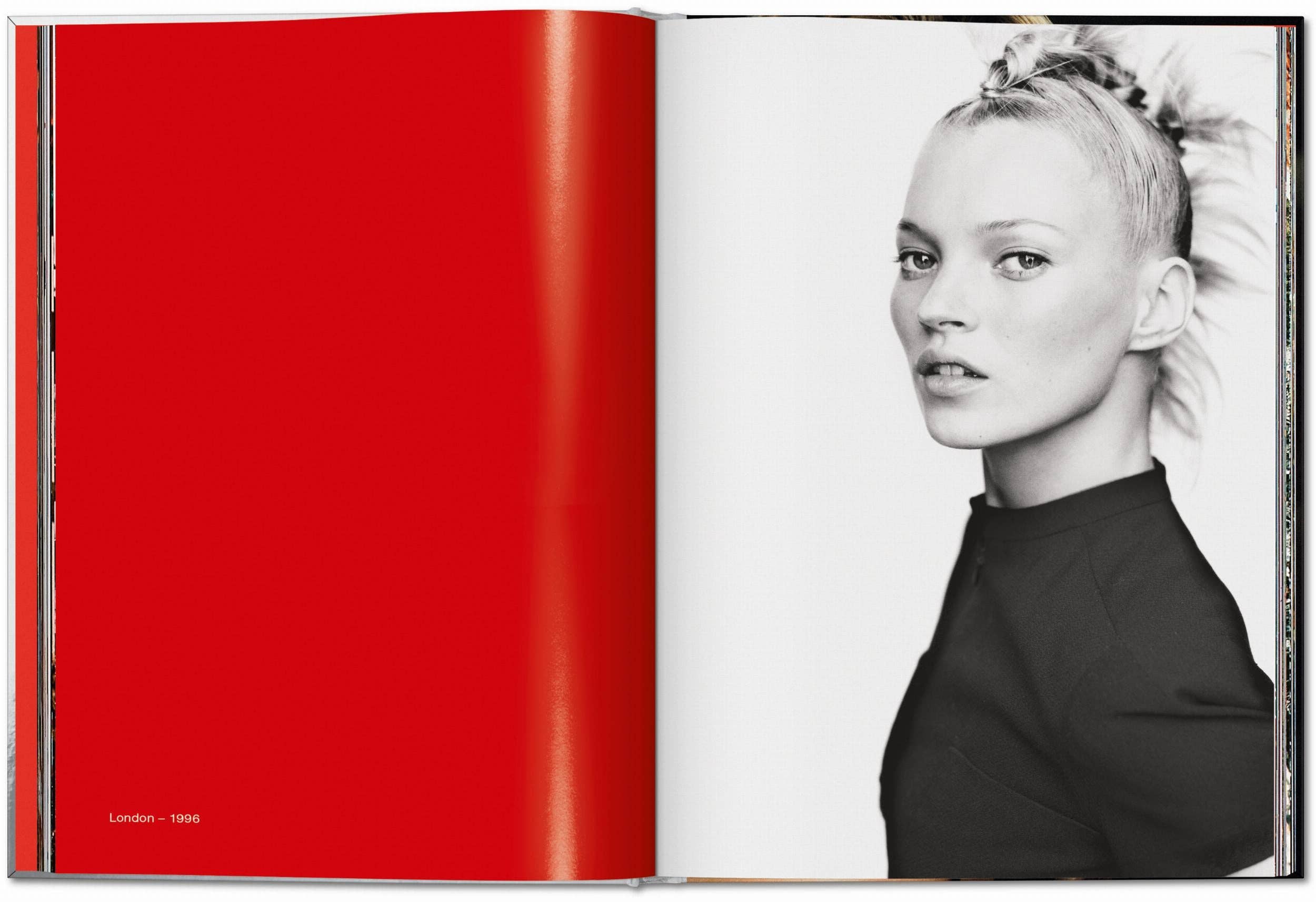 TASCHEN Europe - Wholesale Display Book - Kate Moss by Mario Testino (English)3