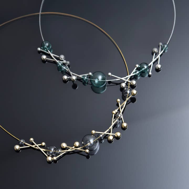 Vevé-Halskette für den Großhandel von Pursuits