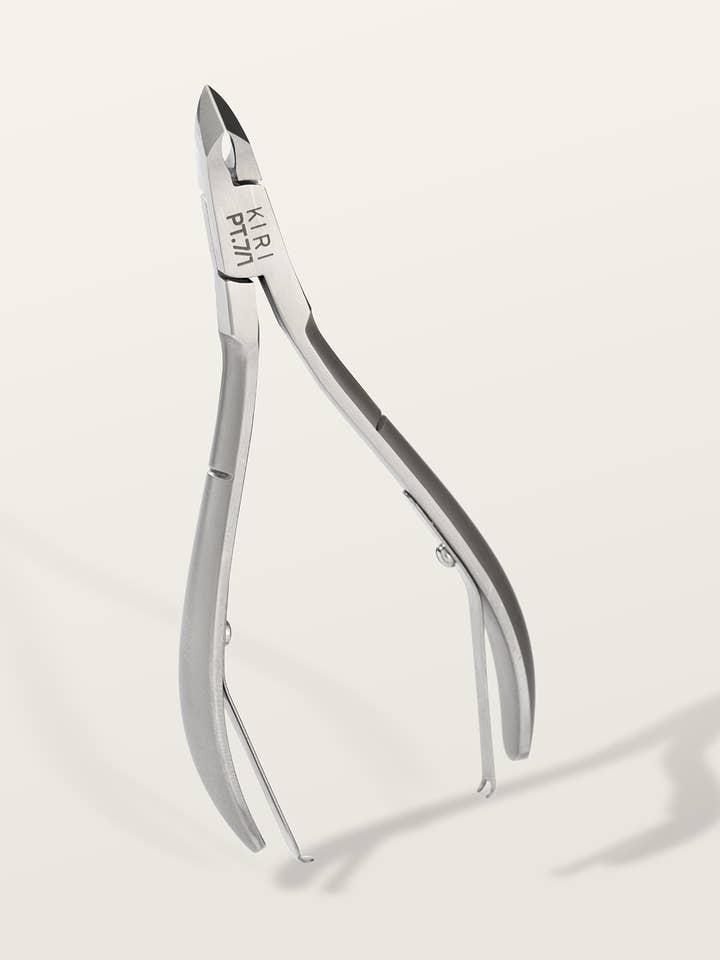 Pince à cuticules Premium 7 mm #2 pour la vente par MUSA