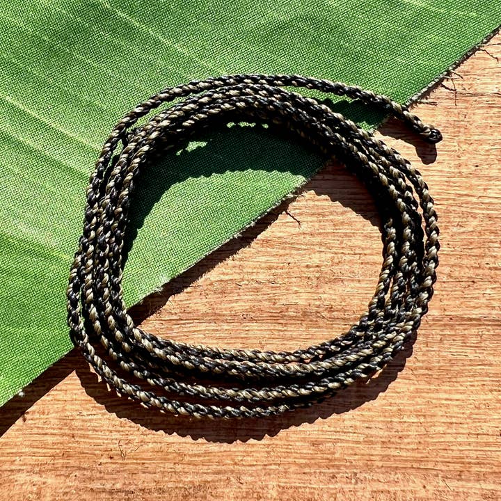 Cordão de nylon trançado - preto e bronze, 3 fios por atacado de Bead Goes On
