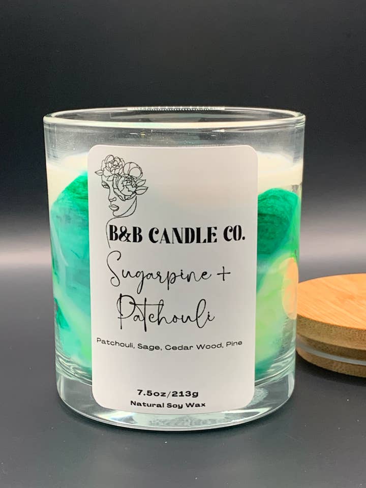 Zuckerpinie & Patchouli Marmor Sojakerze mit Bambusdeckel für den Großhandel von B&B Candle Co.