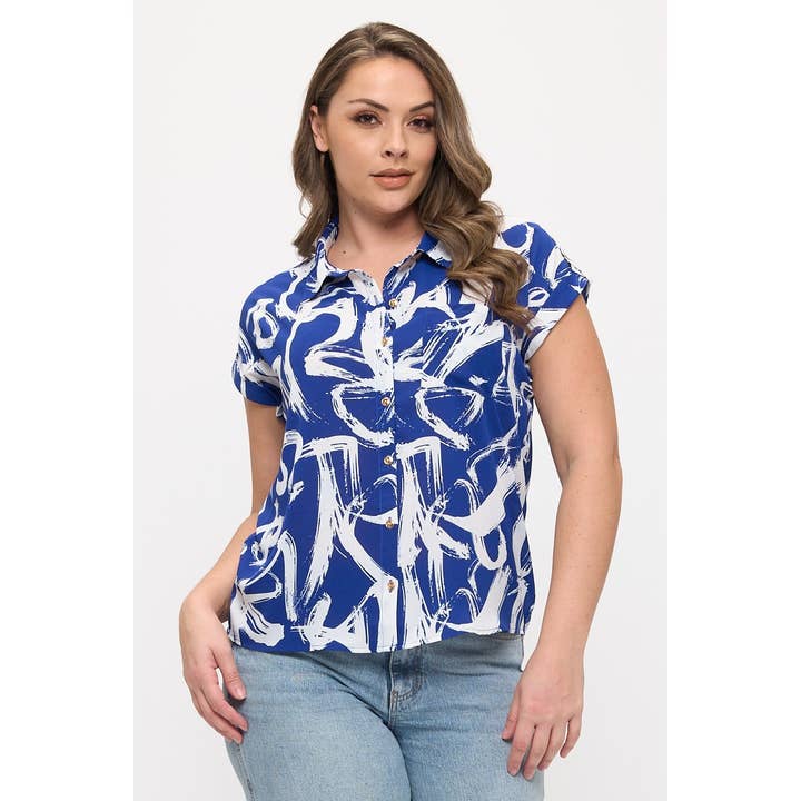 CAMICIA A MANICHE CORTE CON COLLETTO E BOTTONI, STAMPA ASTRATTA TAGLIA FORTE per la vendita all'ingrosso da parte di Curve Market