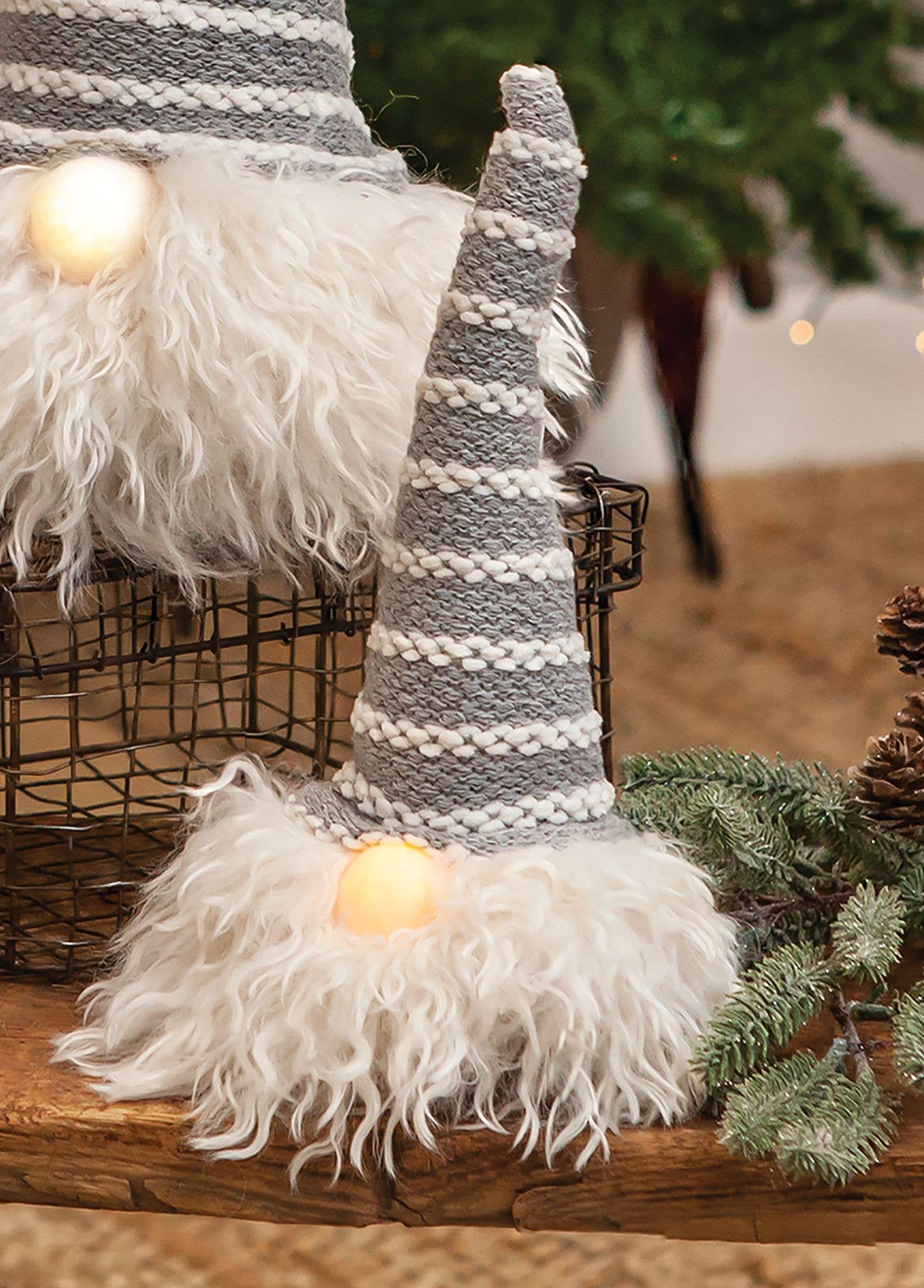 Bright Ideas - Vente Décoration de Noël - Sm Chapeau Gris Santa Gnome avec Nez Léger LED1