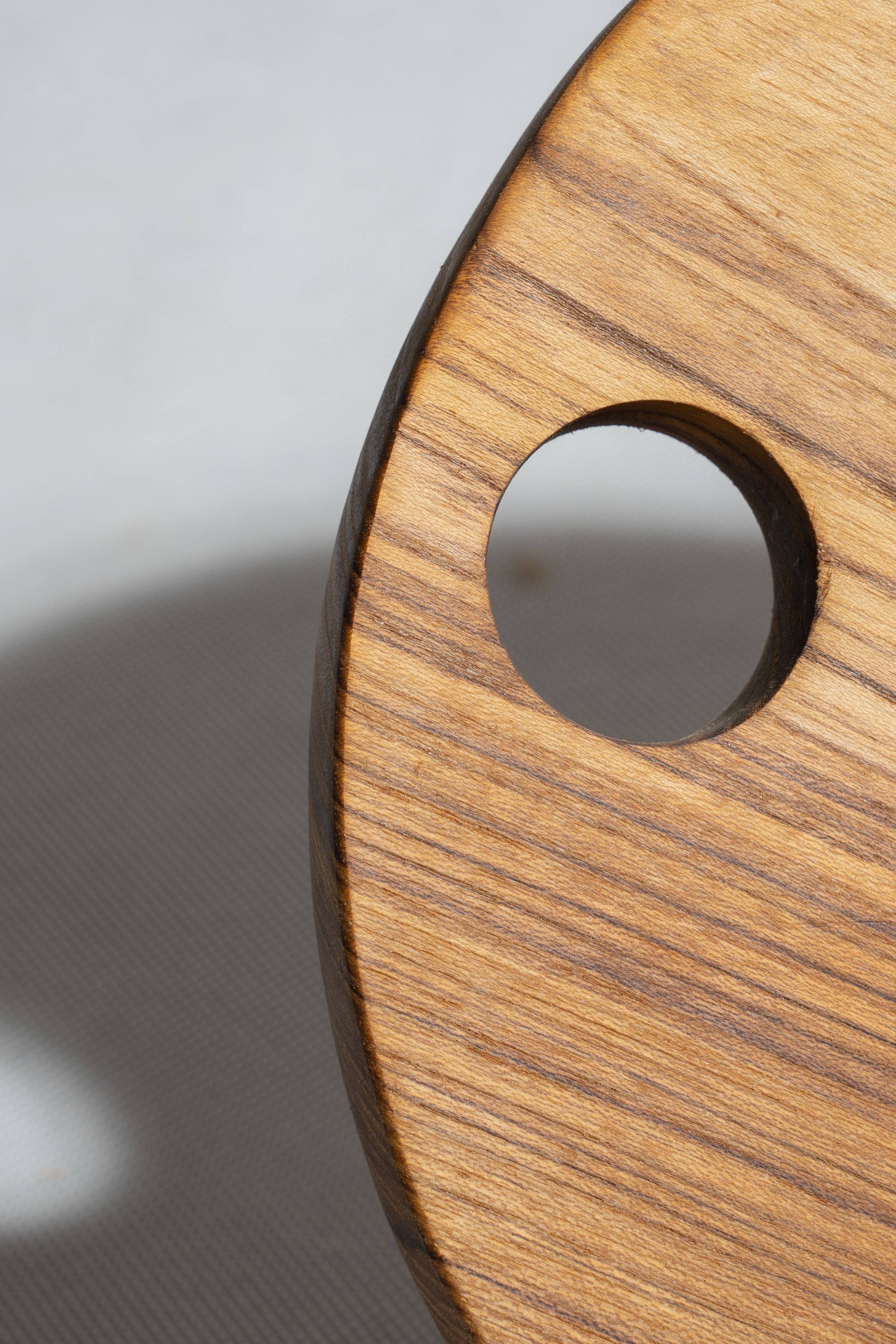 Office Objets – wholesale Skärbräda – Rund skärbräda i urholkad teak D:30114