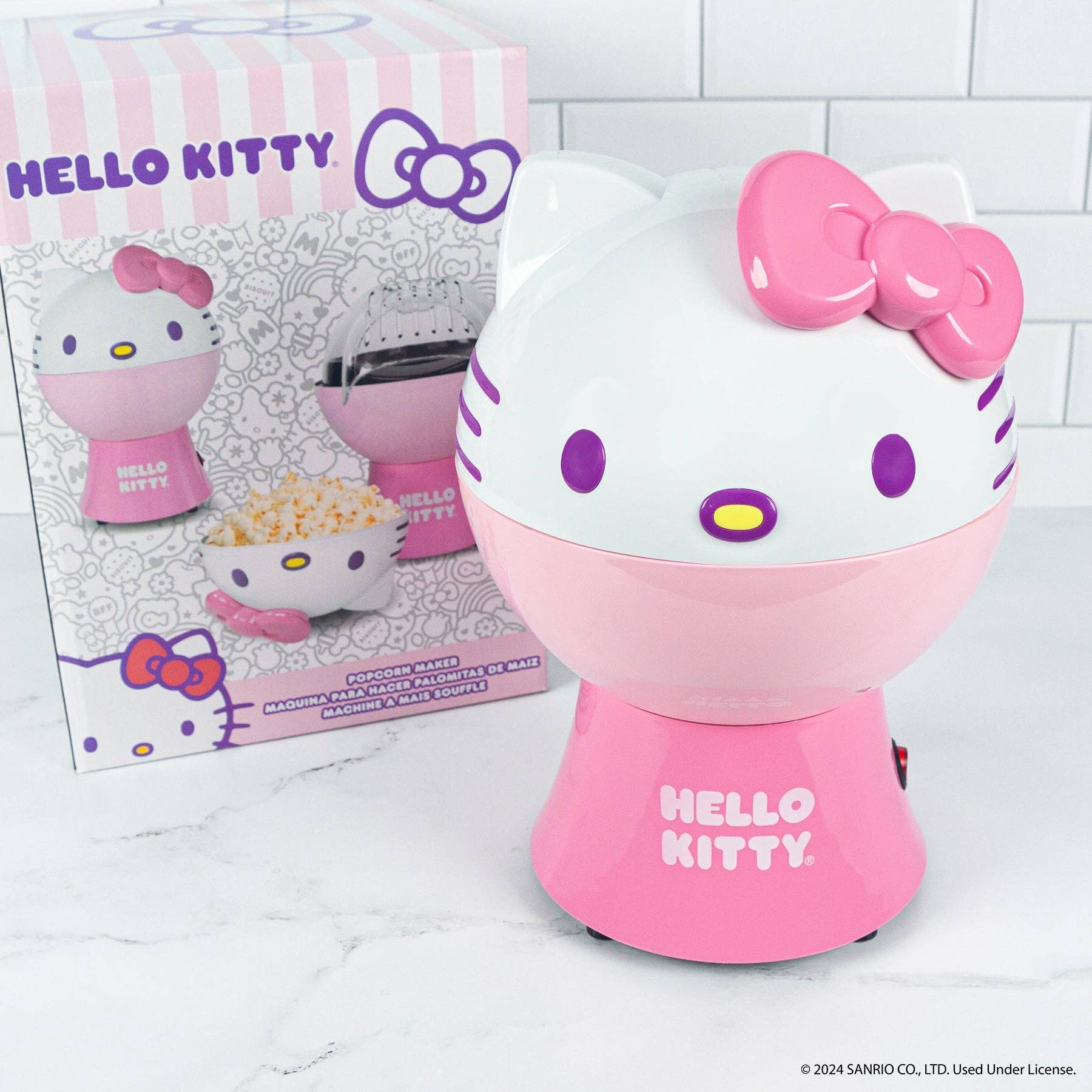 Uncanny Brands - Vente Appareils électroménagers - Machine à pop-corn Hello Kitty d'Uncanny Brands4