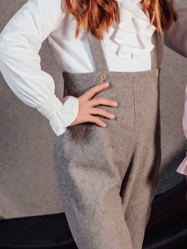 2412102CLA Bavaglino lungo da bambina per la vendita all'ingrosso da parte di BABINE-ROINSAL