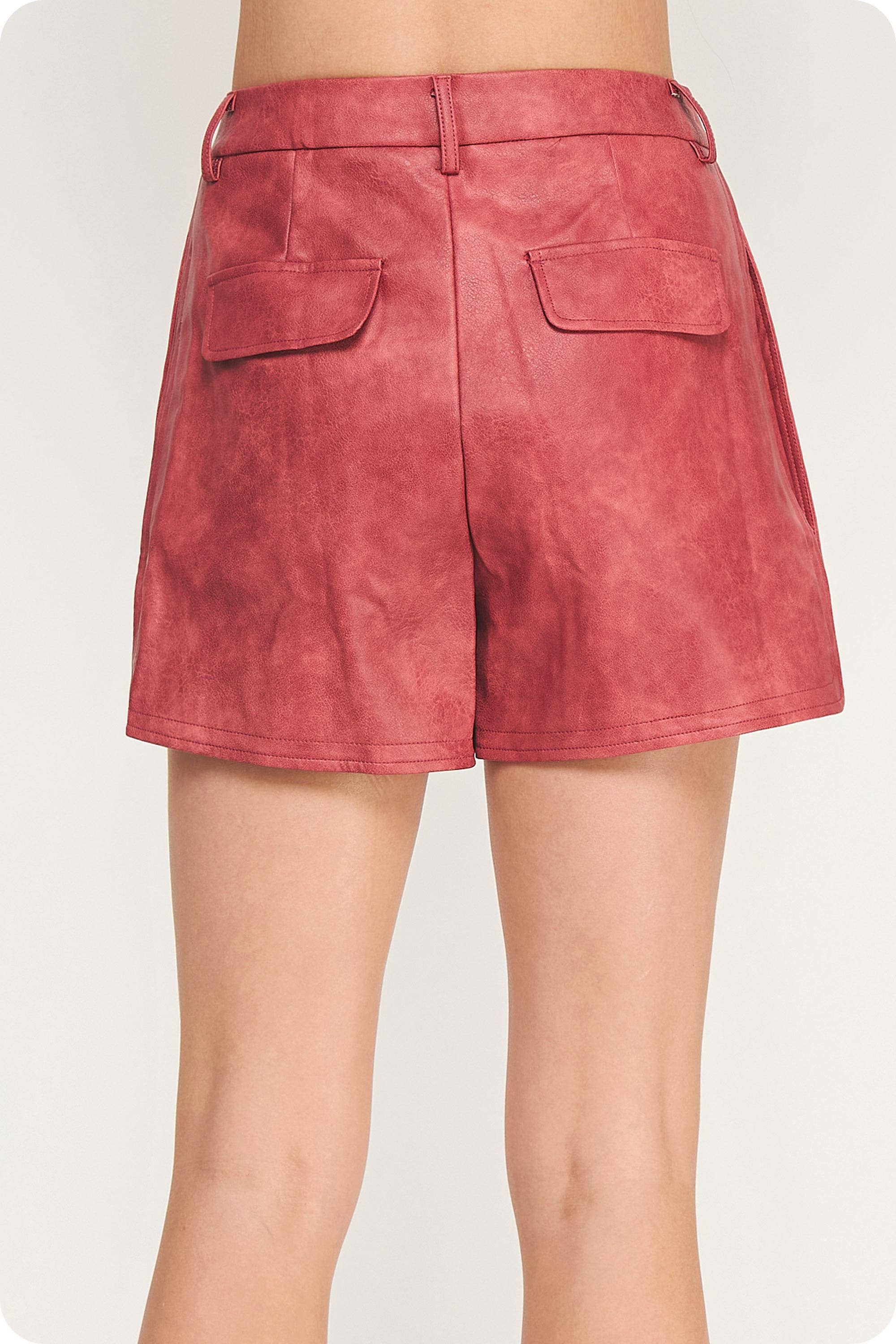 Strut & Bolt - Venta al por mayor Pantalones cortos - Mujer - Pantalones cortos de piel sintética lavada con detalle de abertura lateral8