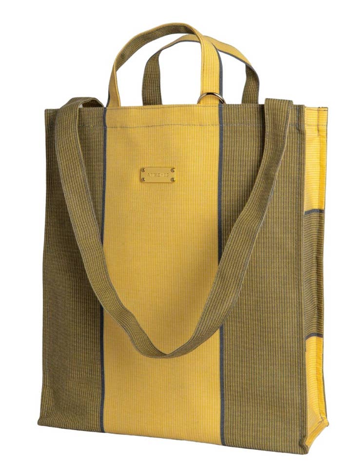 Lombach Shopper - Bolsas recicladas de toldos de balcones antiguos para venta al por mayor de Attached