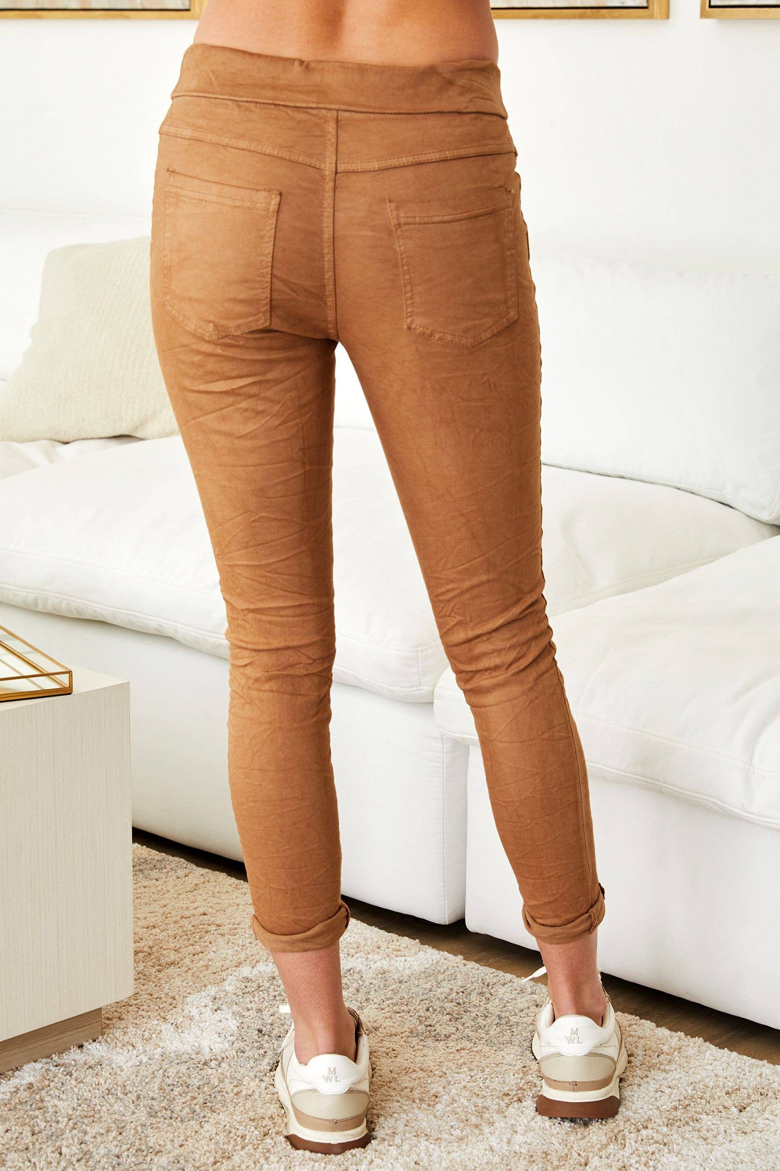 VENTI6 – Engroshandel Joggers - Dame – SOLID LYNGLÅSLOMME DETALJE KRØLLEDE JOGGERS (60767-SOLID)2