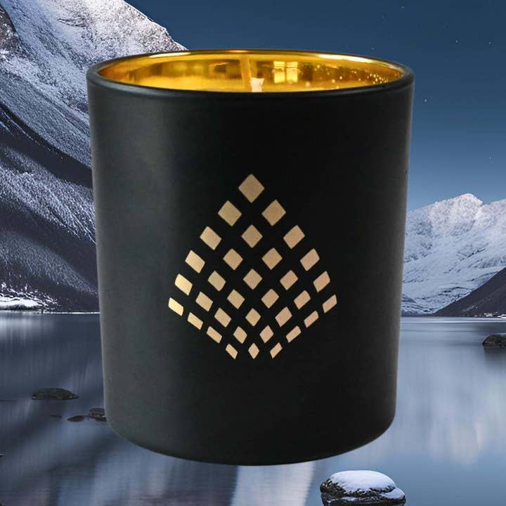 Noche Nórdica - Una Vela de Madera de Teca + Pimienta de Jamaica + Almizcle Oscuro para venta al por mayor de Couture Home & Body