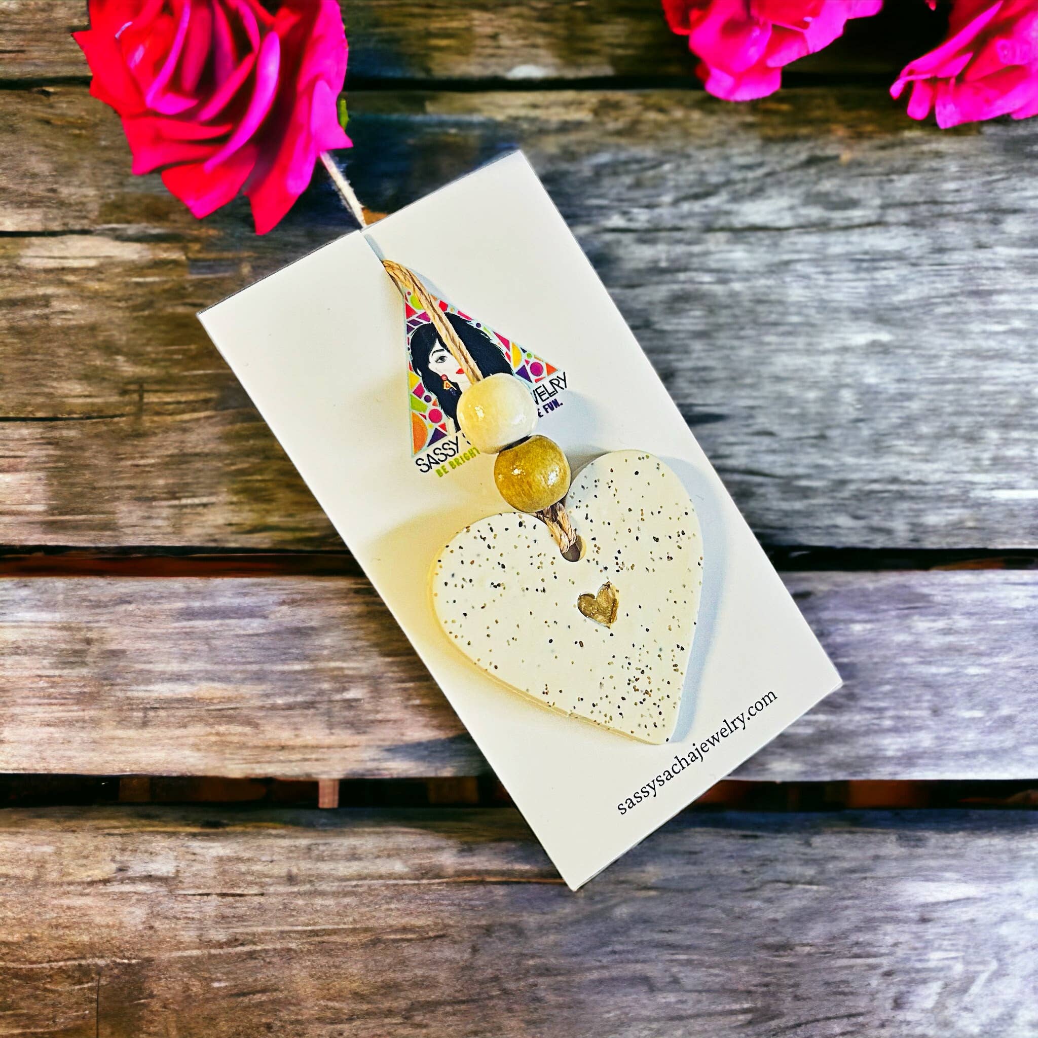 Sassy Sacha Jewelry – Engroshandel Pynt – Hjerte Valentinsornament Håndlavet, Cottagecore Rustik Moderne2