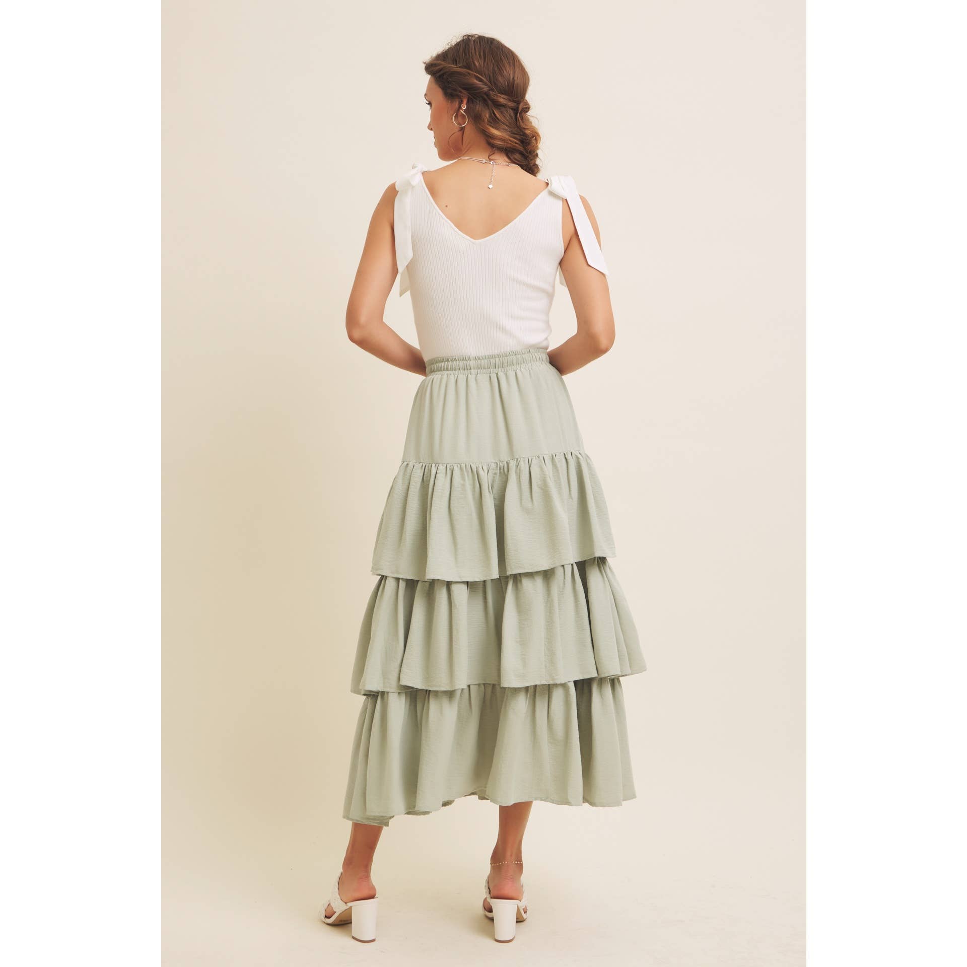 in february – wholesale Pullovertröja - Dam – Tröja i stretchigt ribbstickat material med axelband i blandade material4