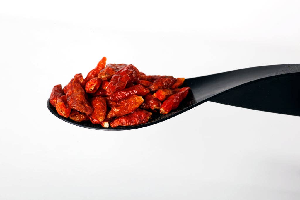 Especias del Sol - Wholesale Dried Spice - CAYENNE [on Branch] BIRD'S EYE0