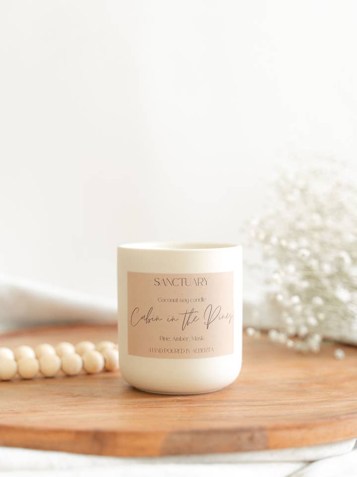 Cabane dans les pins pour la vente par Sanctuary