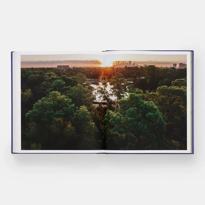 Phaidon - Wholesale Display Book - The Land Is Full: Nelson Byrd Woltz Landscape Architects5