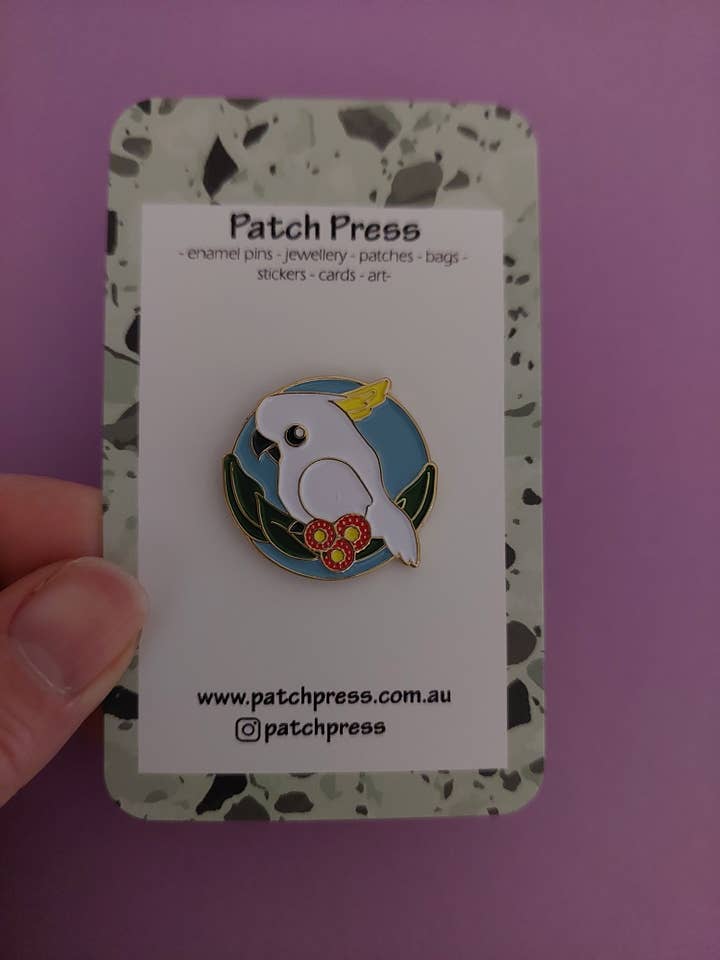 Alfiler de solapa esmaltado Cockatoo Bird para venta al por mayor de Patch Press