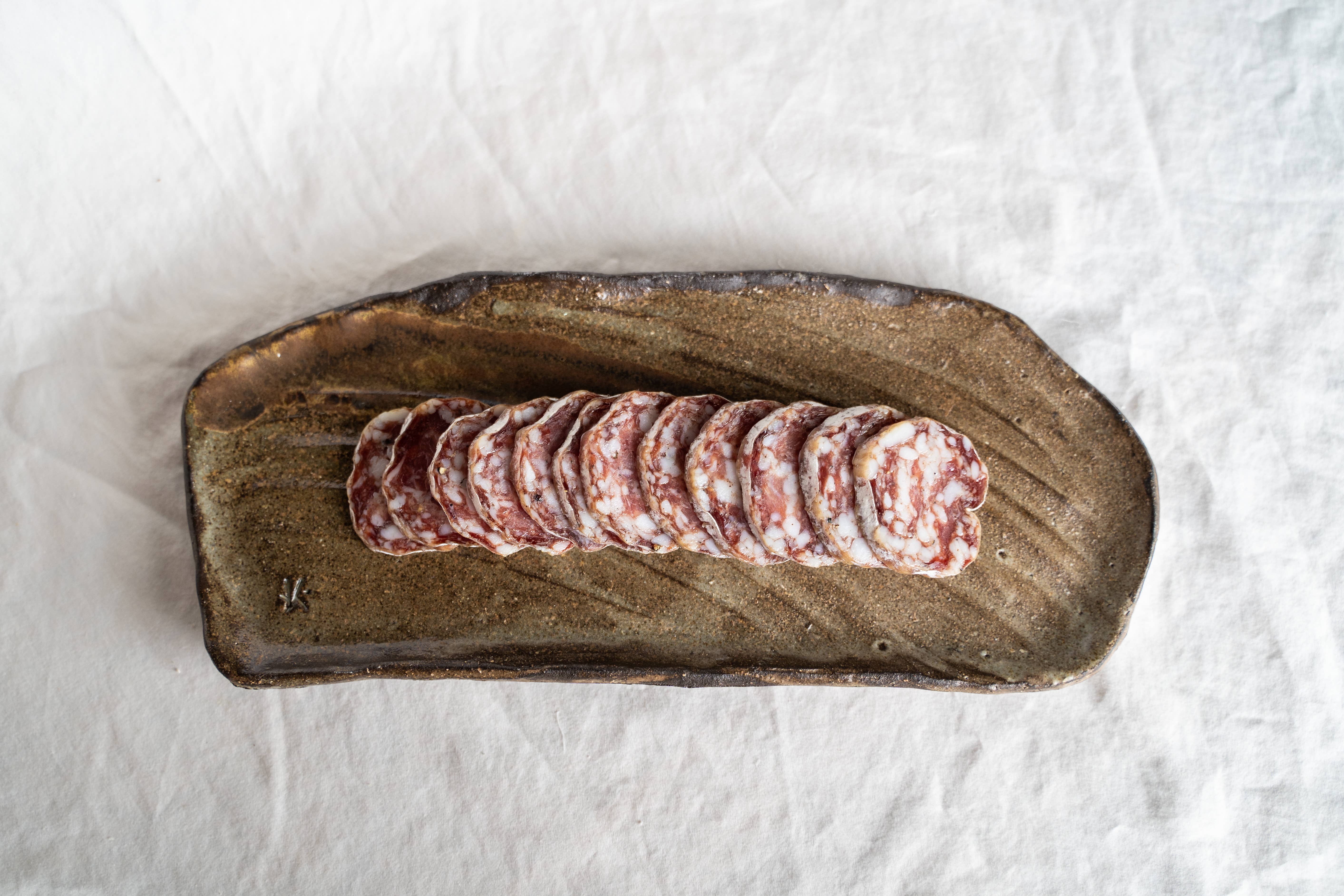 Lowry Hill Provisions - Vente Salamis - Salami à l'ail3