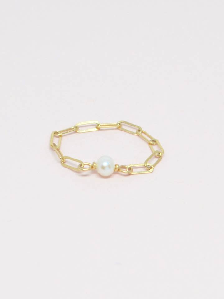 Bague chaîne et perle en or pour la vente par Boy Cherie