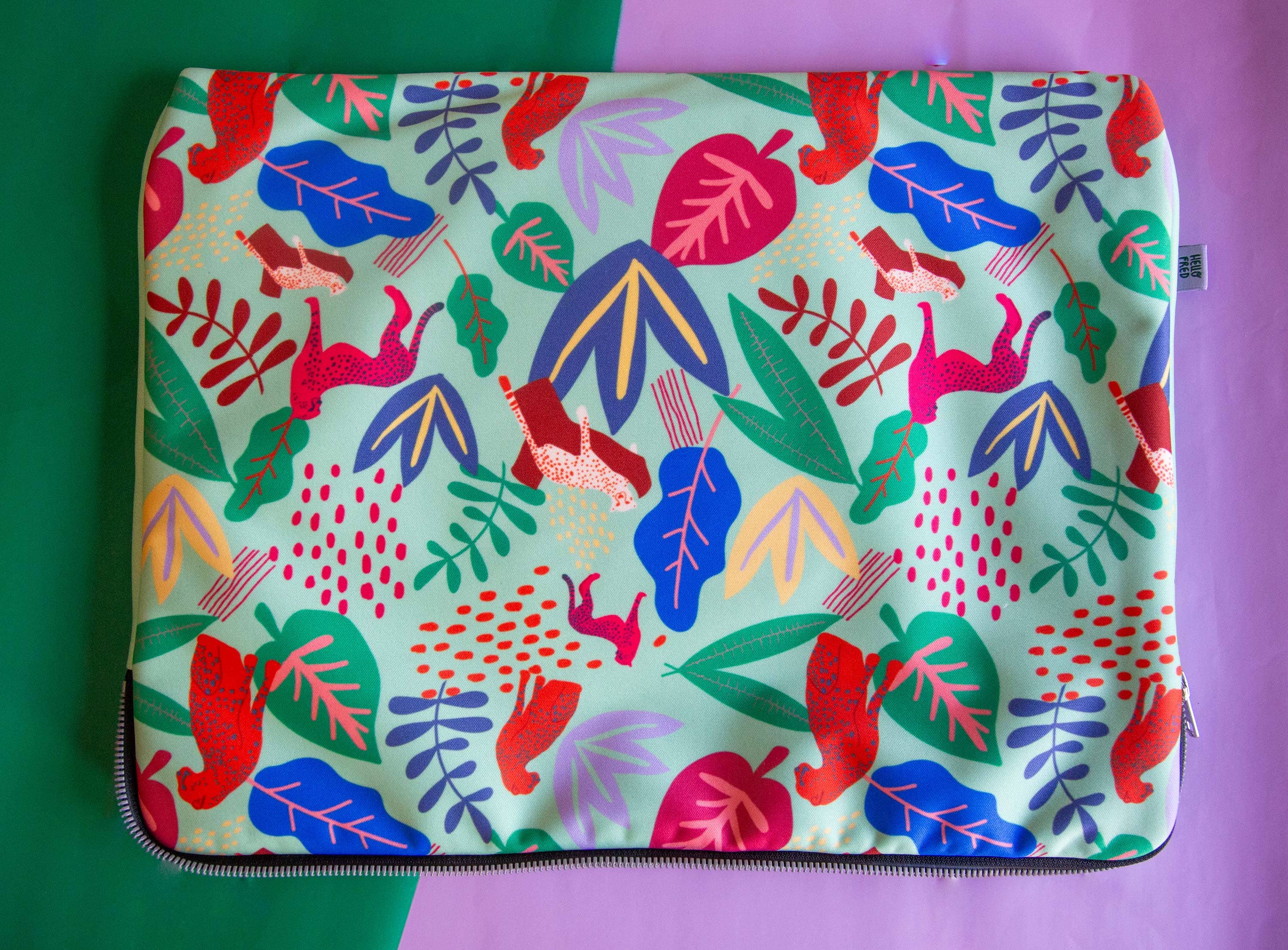 Hello Fred - Wholesale Laptop/Tablet Case - Women's - Case for PC or tablet13