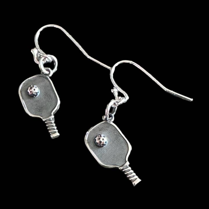 Pickle Ball Örhängen, Sterling Silver för wholesale av Jackie Gallagher Designs - Handmade Coastal Jewelry