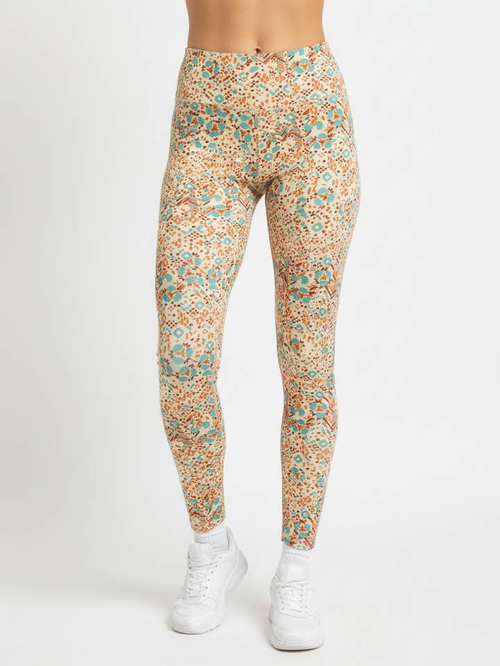 Cream Geometric Buttery Soft High-Waisted Leggings for wholesale by Shimena