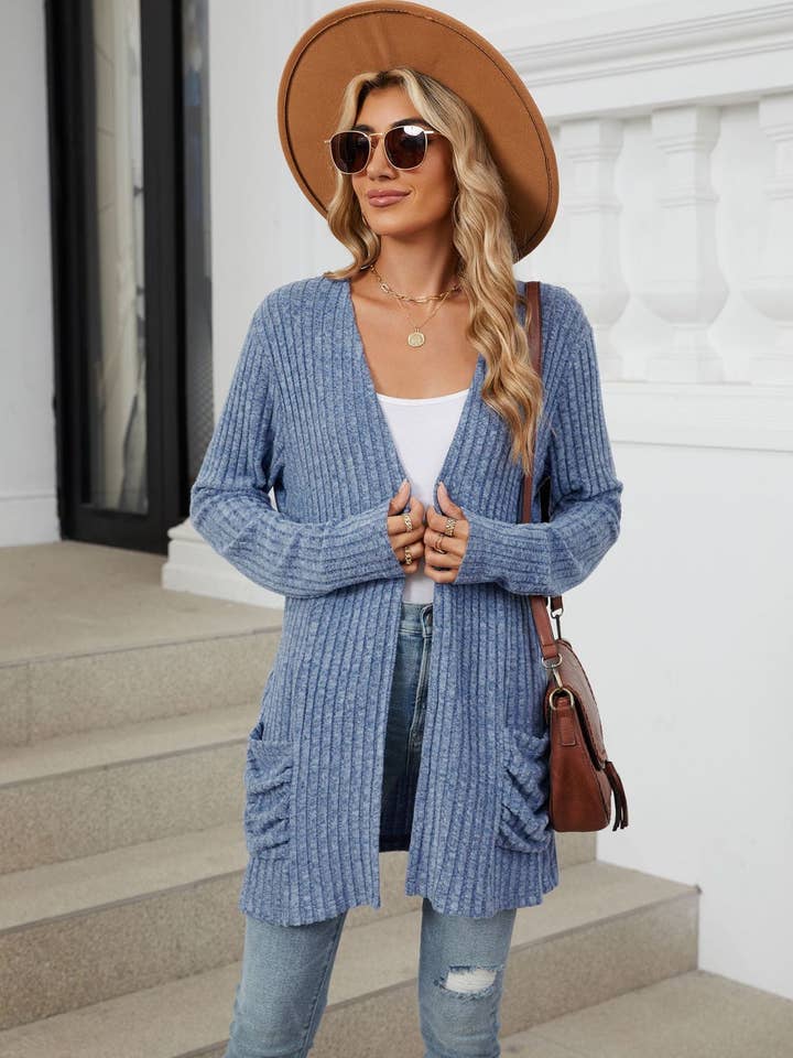 Suhkasana - Vendita all'ingrosso Cardigan - Donna - Top lavorato a maglia con cardigan a maniche lunghe e tasche semplici2