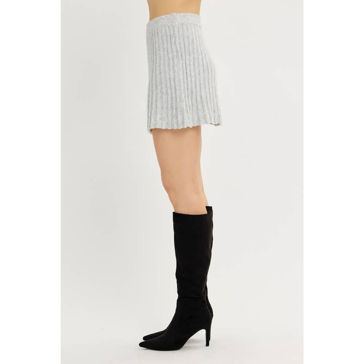 idem ditto - Wholesale Skirt - Women's - FLIRTY ESSENTIAL PLEATED SWEATER MINI SKIRT1