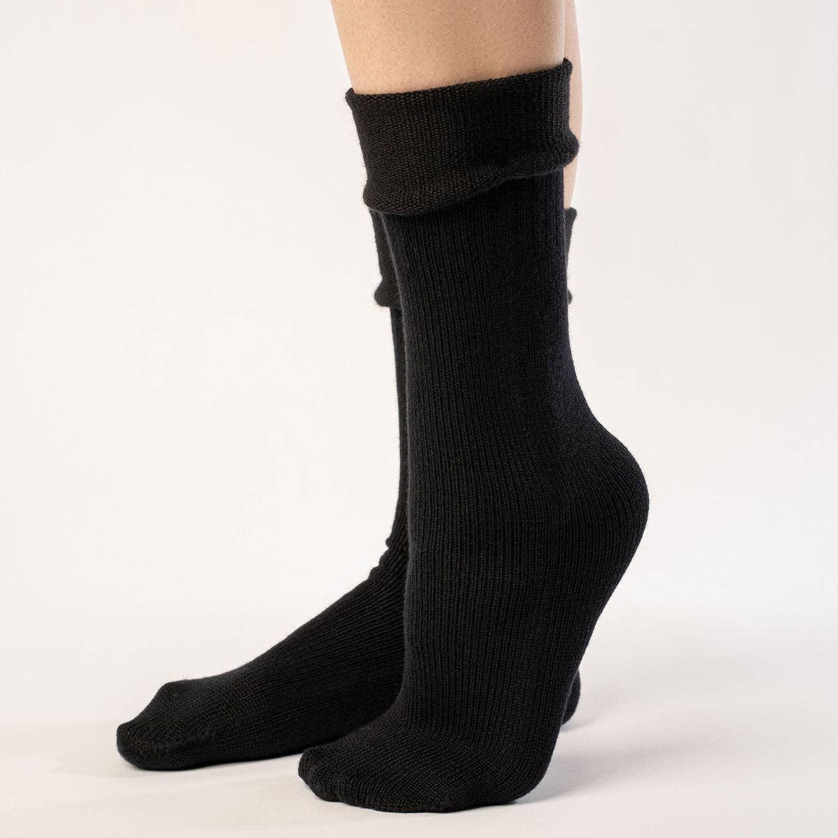 menique - Wholesale Socks - Women's - Women's Socks Knitted Merino Black0