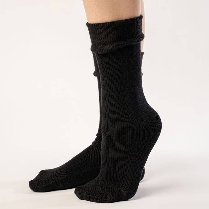 menique - Wholesale Socks - Women's - Women's Socks Knitted Merino Black